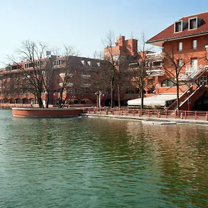 https://nh-milano-2.italymilanhotels.net