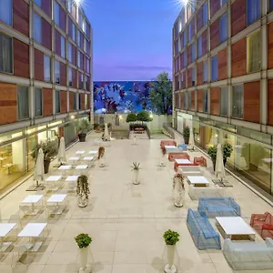 https://doubletree-by-hilton-milan.it-lombardy.com
